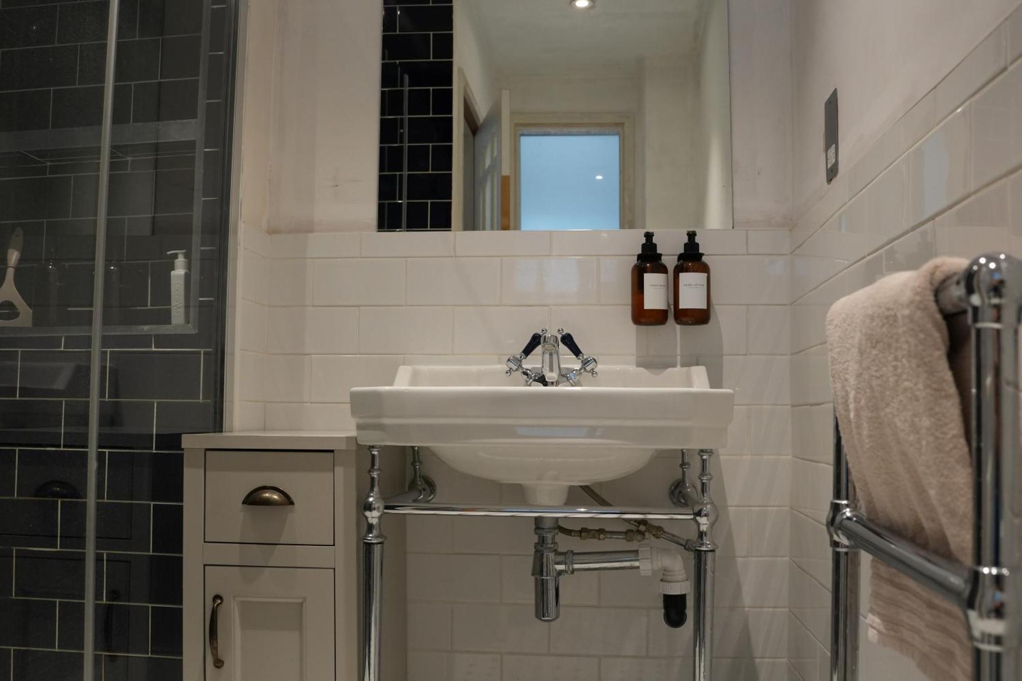 Appartement Stylish-Brockley-Entire Place à Londres Extérieur photo